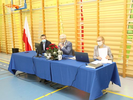 Nadzwyczajna sesja Rady Gminy Oleśnica trwała kwadrans