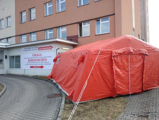 Namioty staną przed szpitalem
