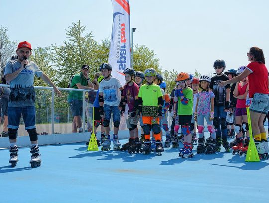 Naucz się jeździć i doskonal jazdę na rolkach i hulajnodze