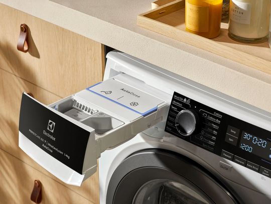 Nie wiesz, jak prać delikatne tkaniny? UniversalDose® zapewnia skuteczne pranie nawet w niskich temperaturach Nie wiesz, jak prać delikatne tkaniny? UniversalDose® zapewnia skuteczne pranie nawet w niskich temperaturach