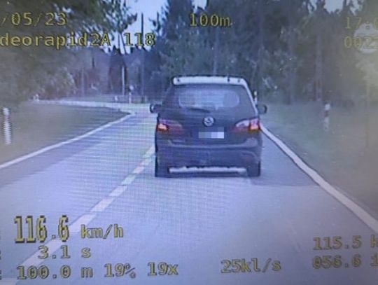 Nieodpowiedzialne zachowanie kierowcy, który w terenie zabudowanym jechał 116 km/h!
