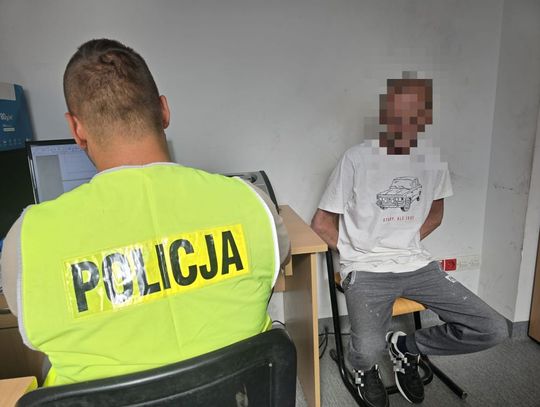 Pijany kierowca uciekł do lasu