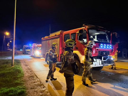 Nocna akcja w Boguszycach. Strażacy zabezpieczali lądowanie LPR dla poszkodowanego Nocna akcja w Boguszycach. Strażacy zabezpieczali lądowanie LPR dla poszkodowanego