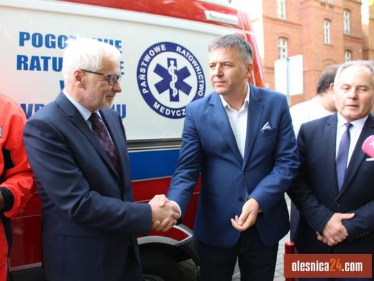 Nowa karetka pogotowia dla szpitala w Oleśnicy