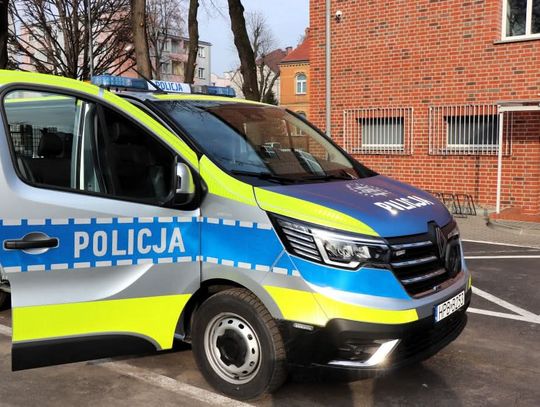 Nowy radiowóz dla oleśnickiej policji. Samorządy dołożyły połowę pieniędzy