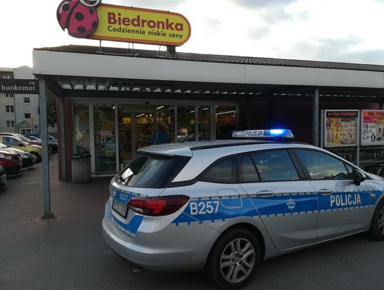 Ochroniarz Biedronki siłą zatrzymał klienta