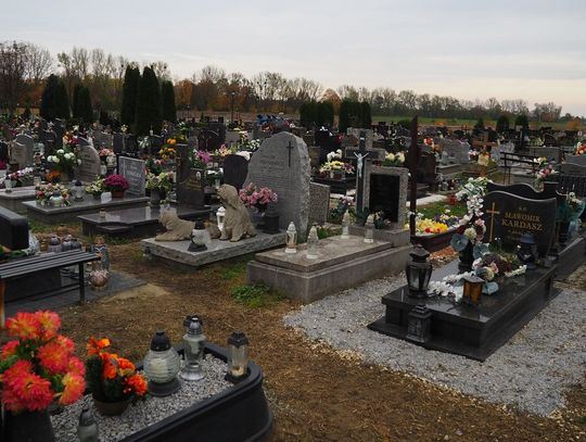 Od dziś cmentarze ponownie otwarte