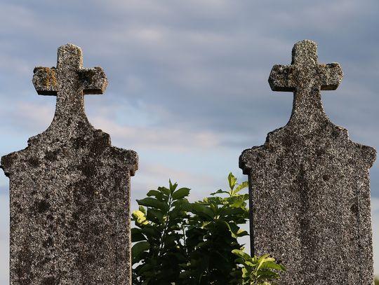 ODROCZONA ŚMIERĆ. JEDEN POBIŁ I ZABIŁ. DRUGI ZABIŁ I UCIEKŁ