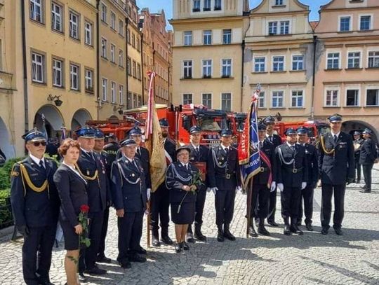 Odznaczenia i awanse strażaków z powiatu oleśnickiego 