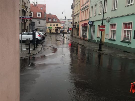 Oleśnica jak Wenecja, czyli awaria wodociągu