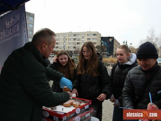 Oleśnica Razem zaprosiła na pączki