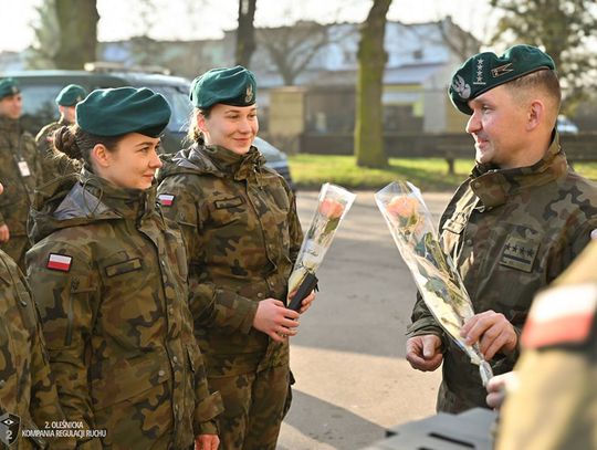 Oleśniccy żołnierze świętują Dzień Kobiet