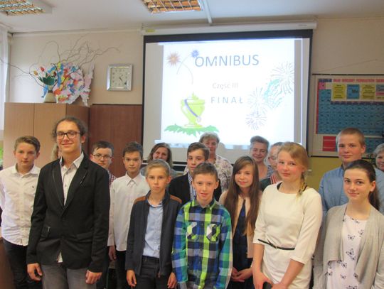 Omnibusy z SP4 w Oleśnicy