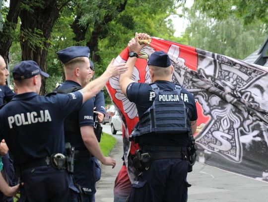 Oświadczenie policji w sprawie interwencji na rondzie Żołnierzy Wyklętych