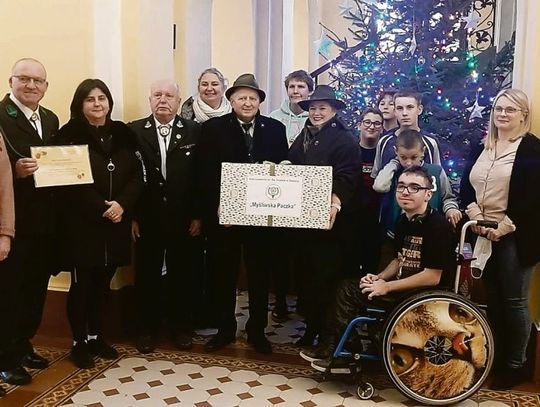 Paczki od myśliwych ze Św. Huberta w Oleśnicy