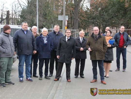 Parking przy szpitalu w Oleśnicy oddany do użytku