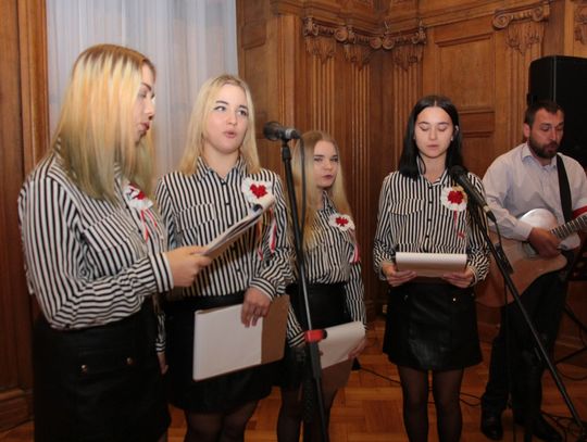 Patriotyczny koncert na zamku w Oleśnicy