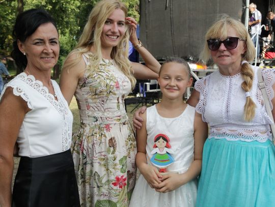 Patrz Moniuszko na Goszcz z nieba...