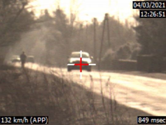 Pędziła z prędkością 132 km/h w obszarze zabudowanym