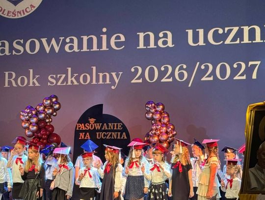 Pierwszoklasiści z SP nr 7 w Oleśnicy złożyli ślubowanie