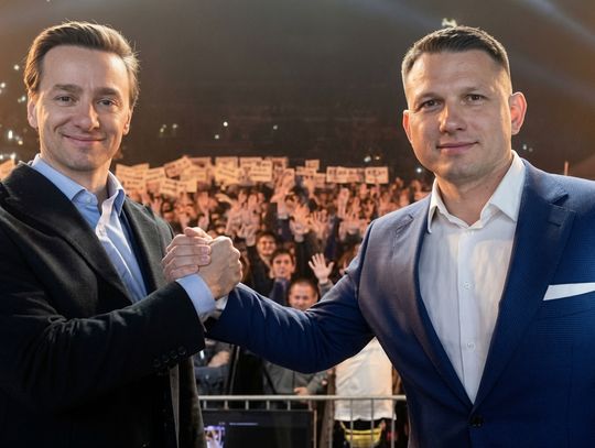„PiS się sam czyści, a rząd Tuska tonie w aferach”. Lider Nowej Nadziei nie zostawia złudzeń