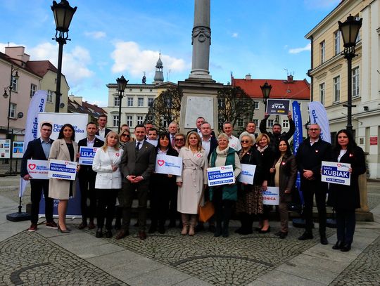 Platforma Obywatelska przedstawiła swoich kandydatów /WIDEO/