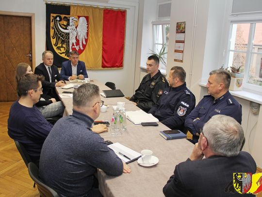 Po eksplozji w Przewodowie obradował Powiatowy Zespół Zarządzania Kryzysowego