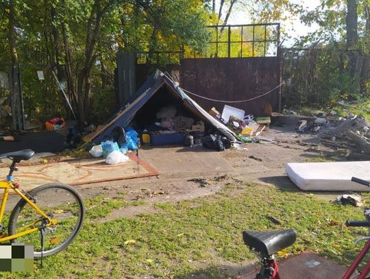 Policja sprawdza miejsca przebywania bezdomnych w Oleśnicy i powiecie oleśnickim