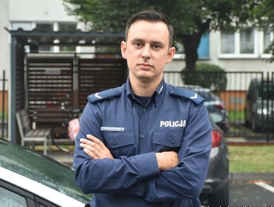 Policjant ruszył na pomoc ofiarom pożaru