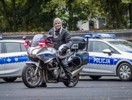 Policjantki z powiatu oleśnickiego w kalendarzu na rok 2020