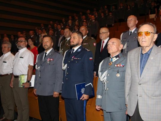 Policyjne awanse. Pełna lista funkcjonariuszy z wyższymi stopniami
