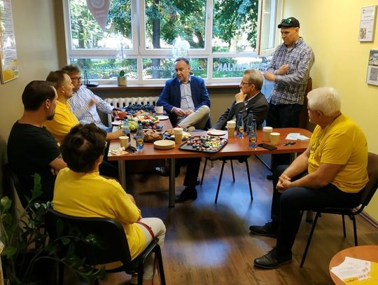 Polska 2050 Szymona Hołowni ma swoje biuro w Oleśnicy