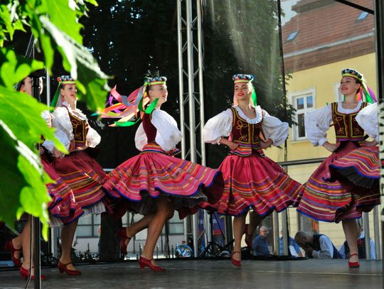 Polska i Ukraina na pożegnanie Festiwalu Folklorystycznego w Oleśnicy