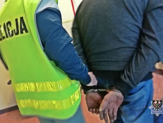 Ponad 2,5 tysiąca narkotyków, 3 osoby zatrzymane
