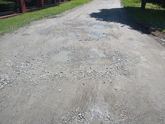 Ponad 6 lat toną w błocie na Starych Ratajach... Ponad 6 lat toną w błocie na Starych Ratajach...