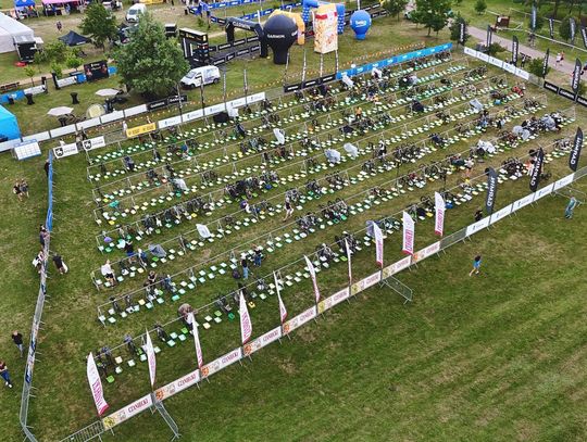 Ponad tysiąc zawodników opanuje Zalew Stradomia! Trwa największe sportowe wydarzenie weekendu