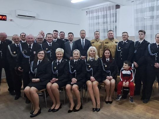 Poseł i burmistrz na zebraniu w Gorzesławiu