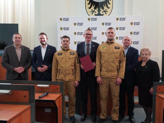 Potężny zastrzyk gotówki dla OSP Królewska Wola! Strażacy zyskają nowy, nowoczesny wóz