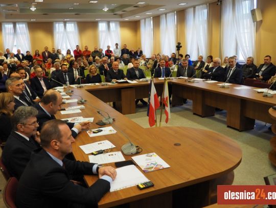 Potwierdzone - sesja Rady Miasta Oleśnicy 30 kwietnia!