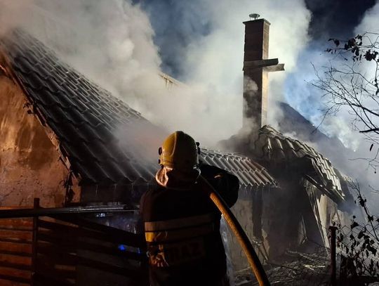 Pożar wybuchł w nocy w domu jednorodzinnym