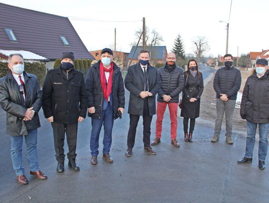 Przebudowa tej drogi poprawi bezpieczeństwo mieszkańców i ułatwi przejazd ciężkim sprzętem
