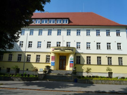 Rada Powiatu wraca na sesje do I LO w Oleśnicy