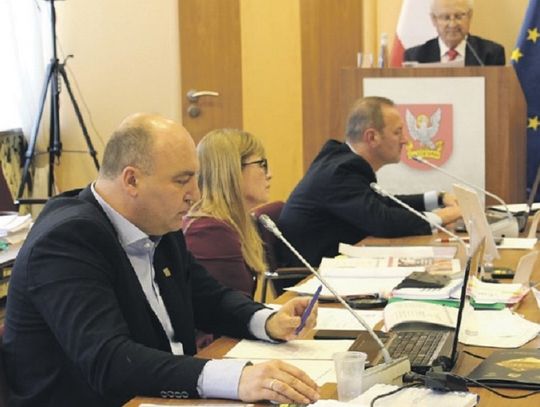 Radny ocenia wydatki Oleśnicy