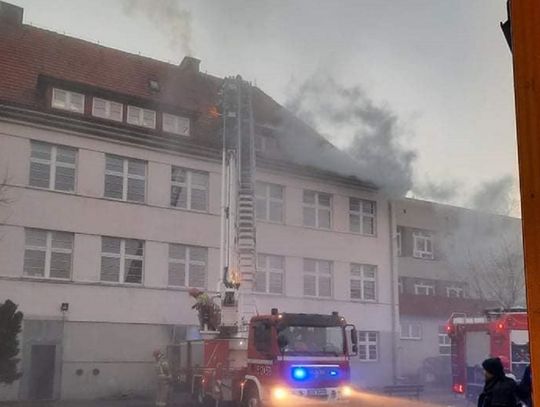 Rano wybuchł pożar w szkole podstawowej