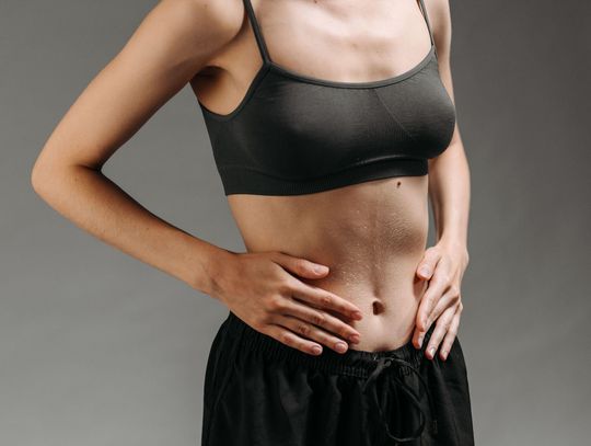 Rekonwalescencja po abdominoplastyce - co się dzieje tydzień po tygodniu?