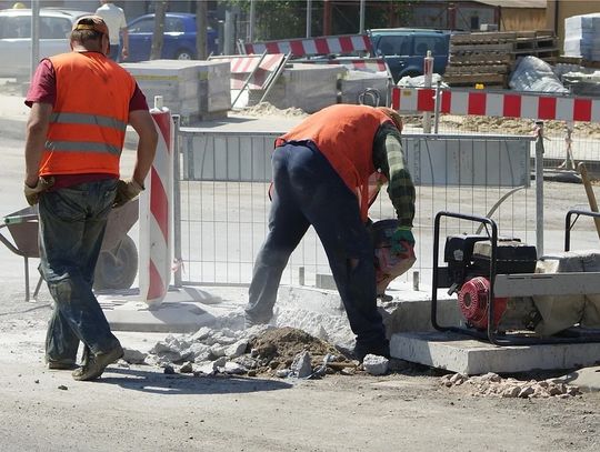 Remonty na drogach powiatu oleśnickiego