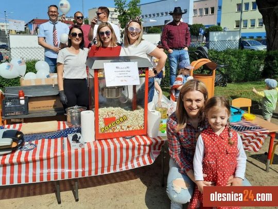 Rodziny na festynie w oleśnickim przedszkolu