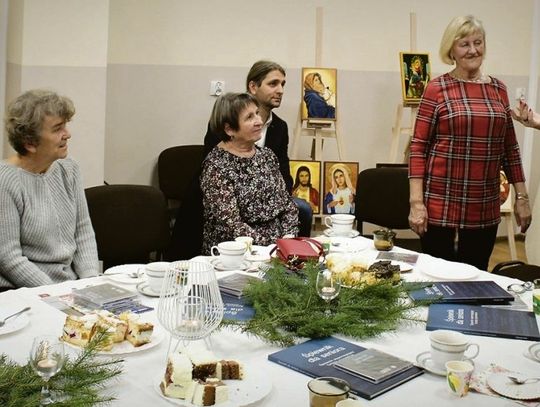 Rozmowy w Bierutowie przy ikonach 