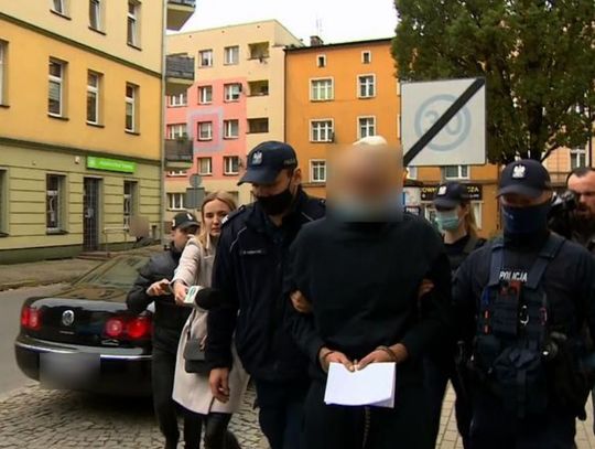 Sąd zamyka zabójcę-nożownika w szpitalu psychiatrycznym  