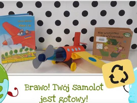 Samolot z butelki (WIDEO)